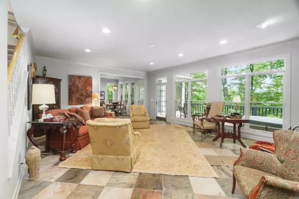 Hot Springs Village, AR 71909-0000,7 Galope Place