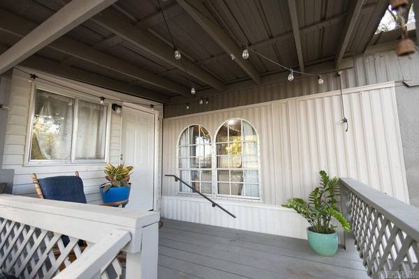 Salesville, AR 72653,10452 Hwy 5 South