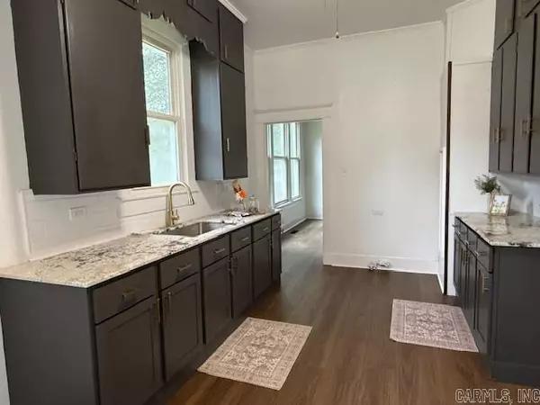 England, AR 72046,400 NE 1st Street