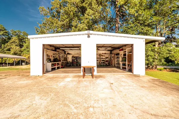 Camden, AR 71701,1125 S Charley's Loop