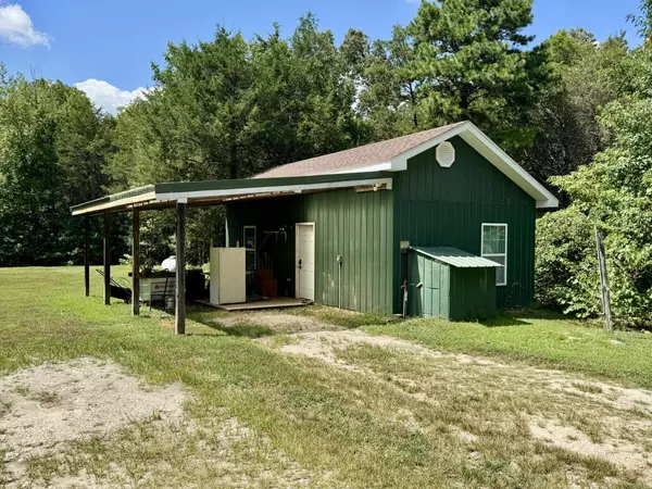 170 S Caney Springs Road, Melbourne, AR 72556