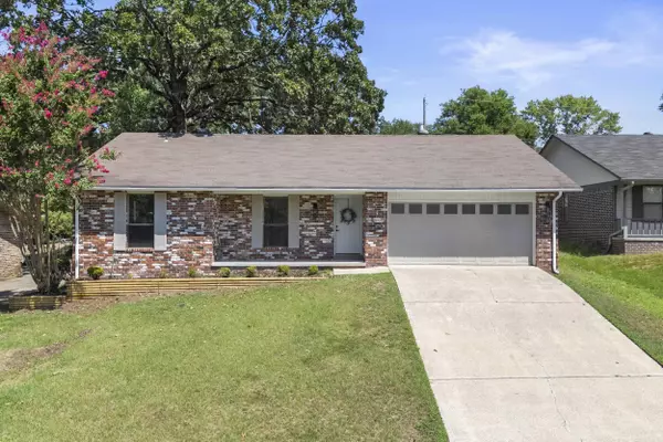 Sherwood, AR 72120,112 Robin Glen Dr