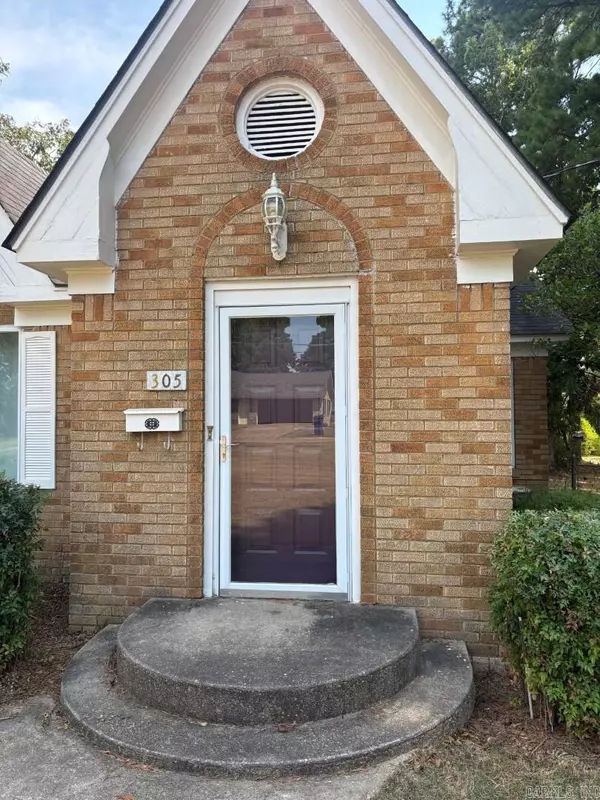 Camden, AR 71701,305 Fairview Rd