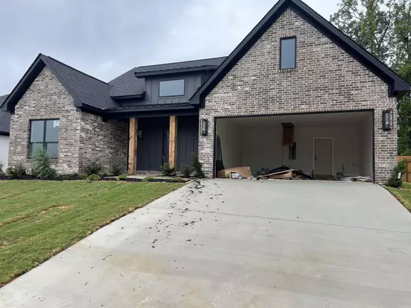 Alexander, AR 72002,6037 Coral Ridge Drive