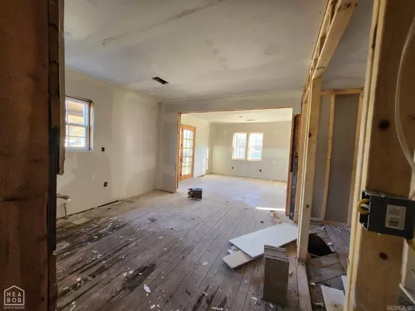 Bay, AR 72411,204 Fielder