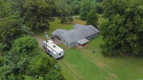 Atlanta, TX 75551,953 County Road 4114