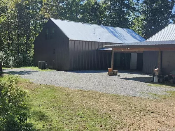 1381 Mitchell Road, Mountain View, AR 72560-9999