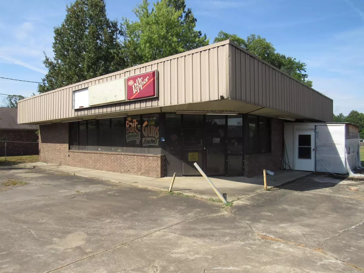 Russellville, AR 72801-6423,800 S Knoxville Avenue