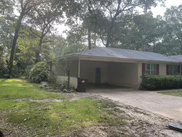 Crossett, AR 71635,1009 Cedar