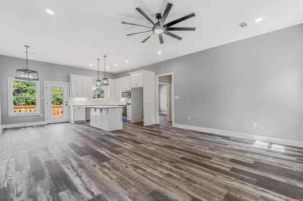 Greenbrier, AR 72058,19 Mountain Grove