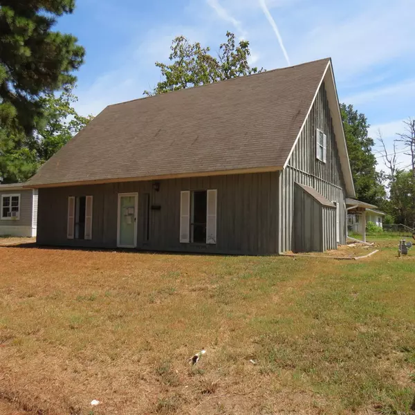 723 S Roy Street, Dewitt, AR 72042
