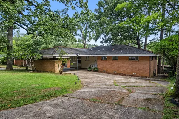 Little Rock, AR 72204,32 Lakeshore Drive