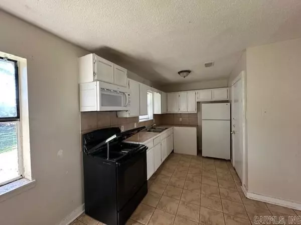 Lonoke, AR 72086,121 Teresa Lane