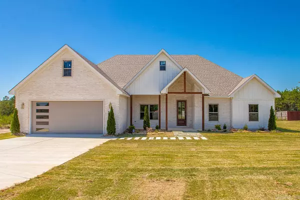 11656 Mars Hill Road, Bauxite, AR 72011