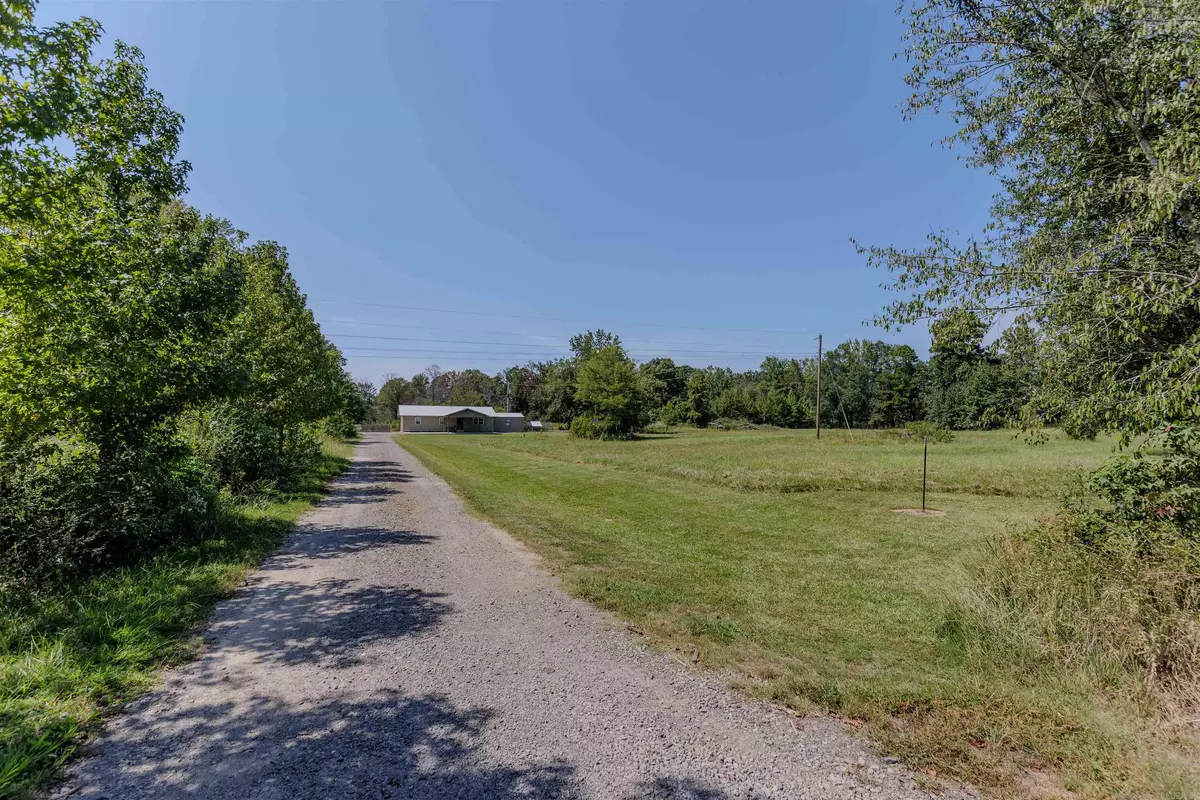 Perryville, AR 72126-0000,91 Wagon Track Road