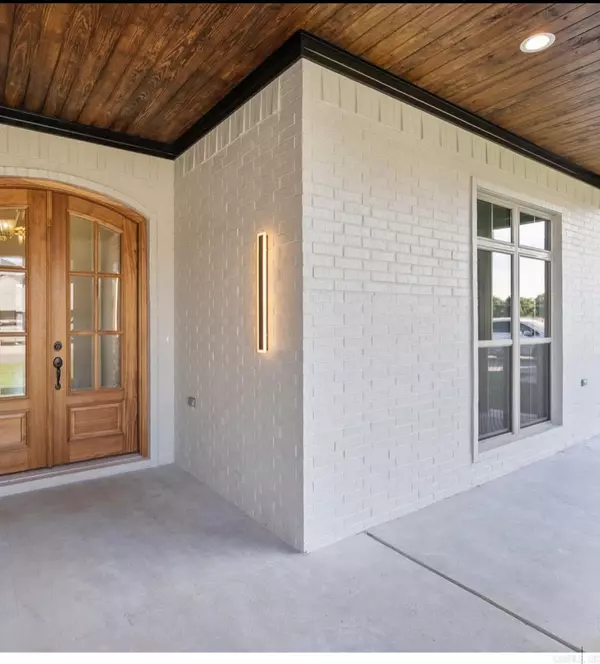 Greenbrier, AR 72058,6 Dragonfly Cove