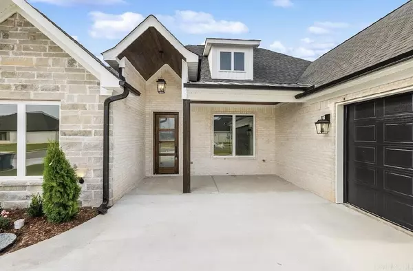 Alexander, AR 72002,6217 Creekwater Drive