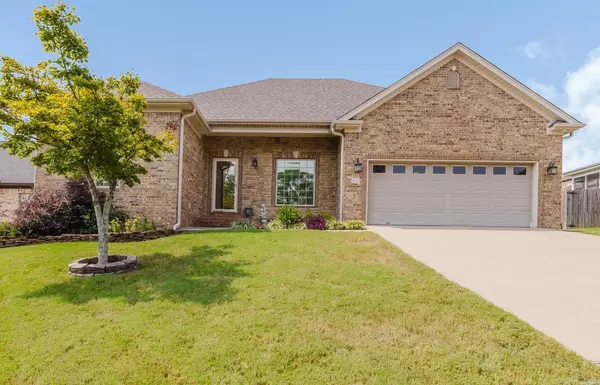 1622 Village Lake Drive, Little Rock, AR 72204