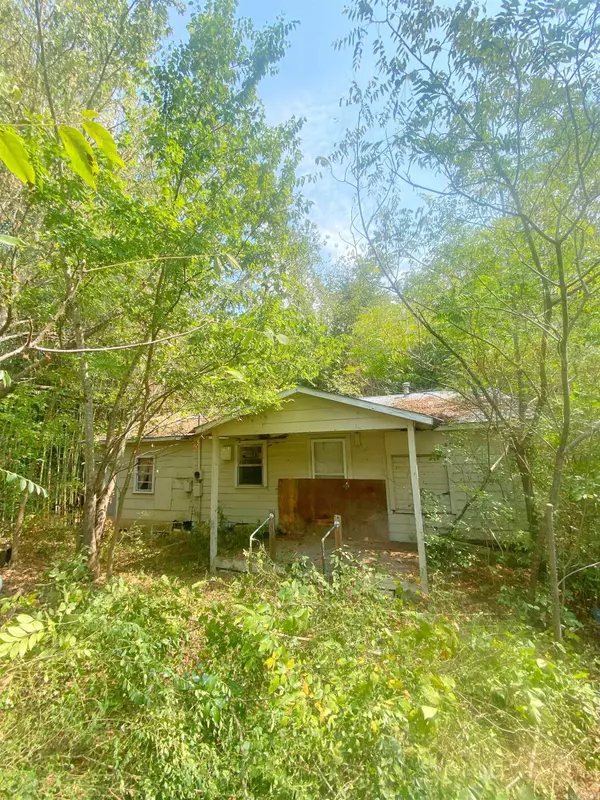 310 W North Street,  Heber Springs,  AR 72543