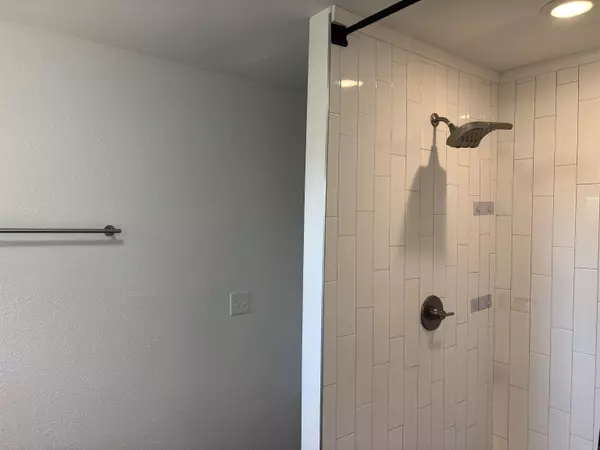 Conway, AR 72034,2 North Drive