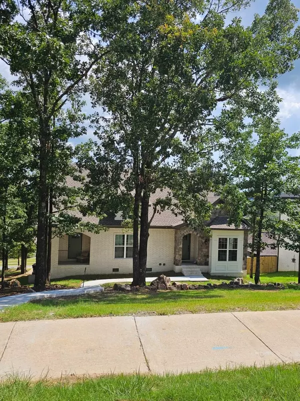 13 Basswood,  Maumelle,  AR 72113