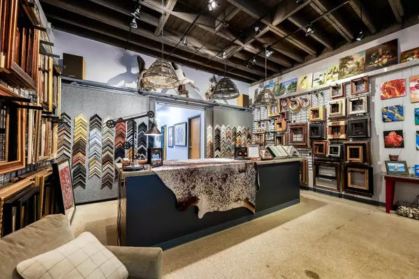 Camden, AR 71701,106 E Washington