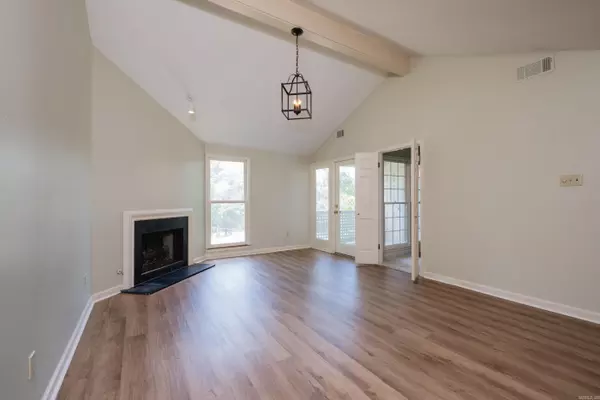 Little Rock, AR 72205,416 N Pierce #27