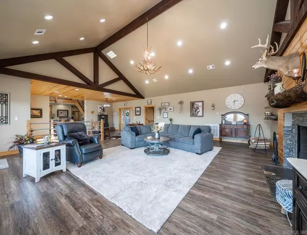 Royal, AR 71968,2060 Nubbin Ridge Road