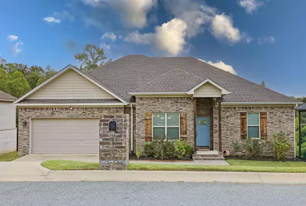 56 Waters Edge, Little Rock, AR 72204