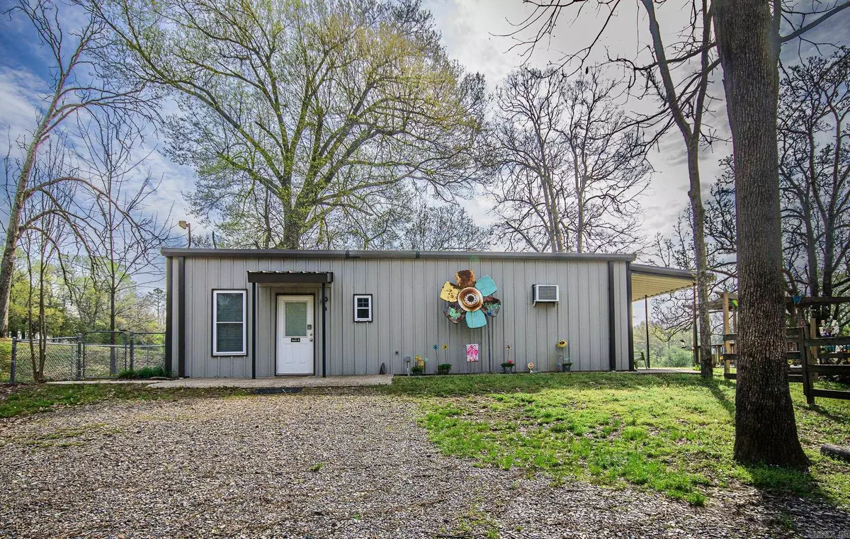 Mena, AR 71953,300 Polk Road 625