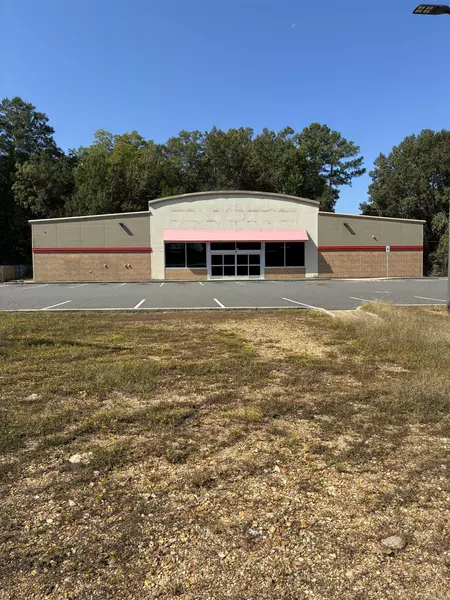 216 California Ave, Camden, AR 71701