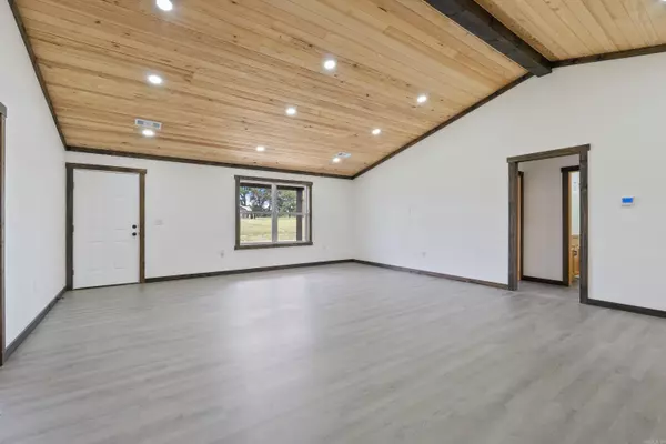 Rose Bud, AR 72137,642 School Road