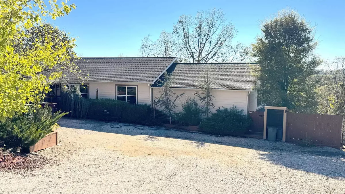 Gamaliel, AR 72637,Address not disclosed