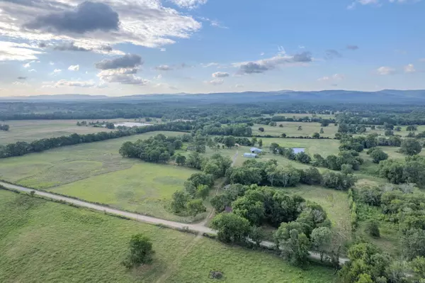 Mena, AR 71953,456 Polk Road 664