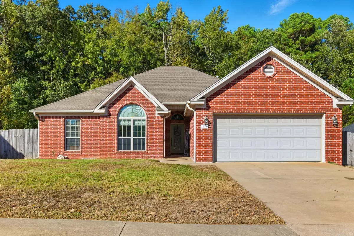 Benton, AR 72019,1810 White Oak Circle
