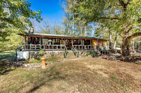 1787 Meadow Creek Road, Clinton, AR 72031