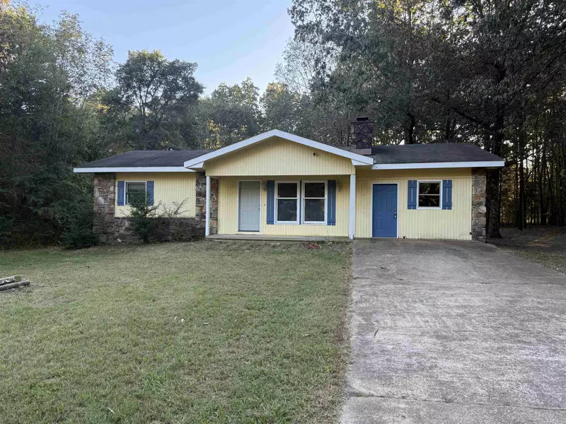 156 Pottawattamie Drive, Cherokee Village, AR 72529