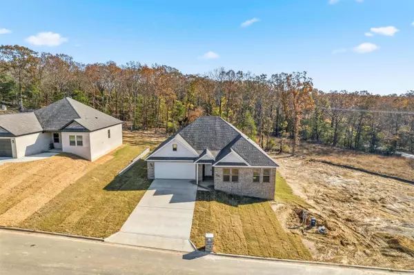 Austin, AR 72007-0000,504 Madeleine