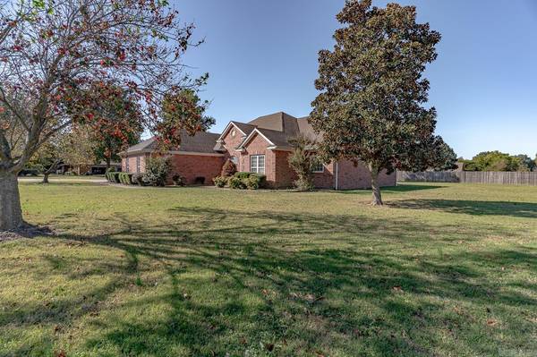 Trumann, AR 72472,901 Balcom Ln Lane