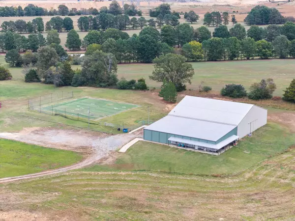 224 25 N Highway, Greenbrier, AR 72058