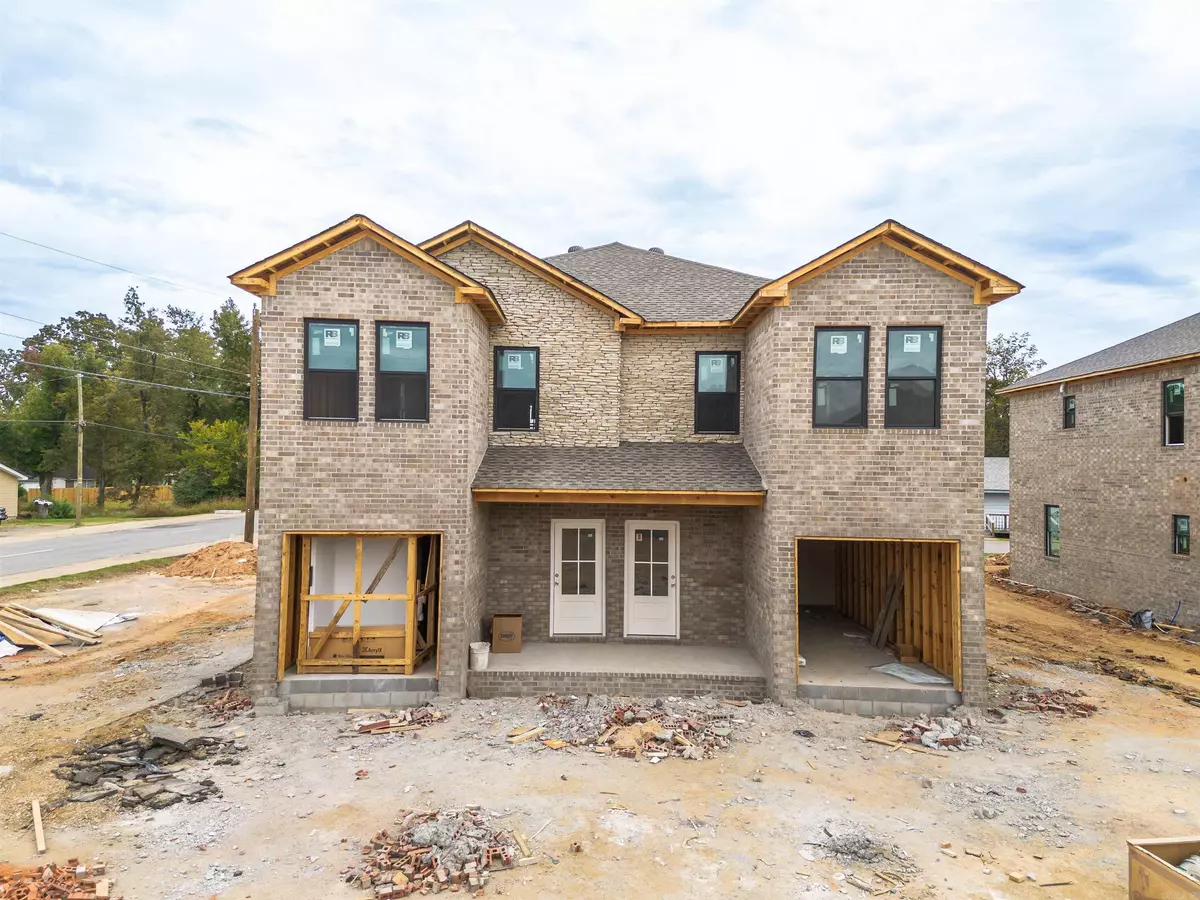 Jacksonville, AR 72076,400 & 402 E Center Street