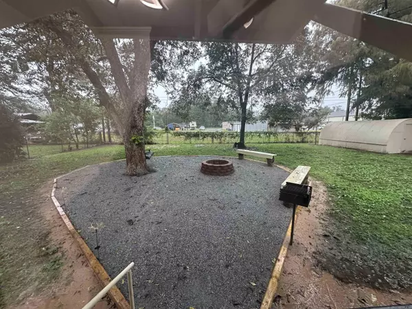 Dumas, AR 71639,114 S PETERSON