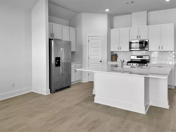 Maumelle, AR 72113,308 Lainey Drive