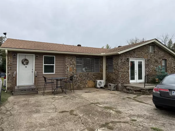 Morrilton, AR 72110,1604 W Childress Street