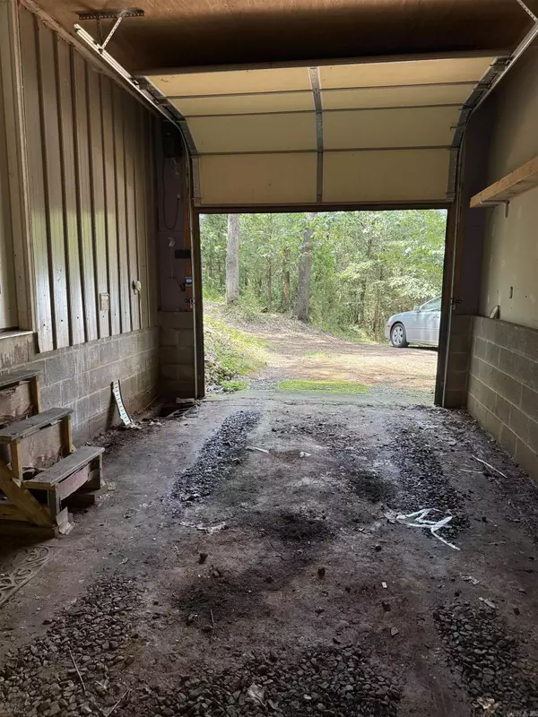 Clarksville, AR 72830,299 County Road 3587 Road