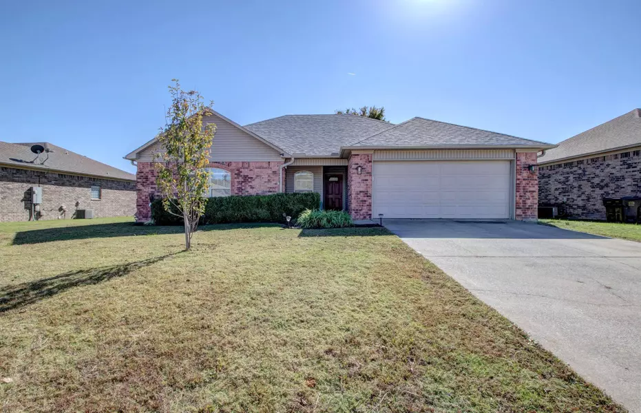 13 Kasi Cove, Ward, AR 72176