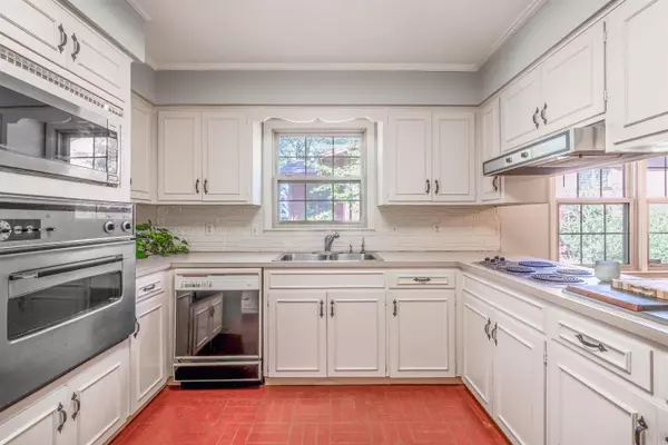 Little Rock, AR 72227,41 Coachlight Drive