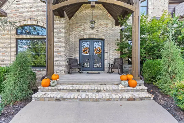 Bentonville, AR 72713,995 Beau Chalet Drive