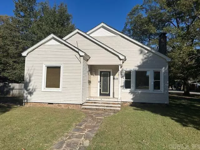 England, AR 72046,323 SE 5th Street