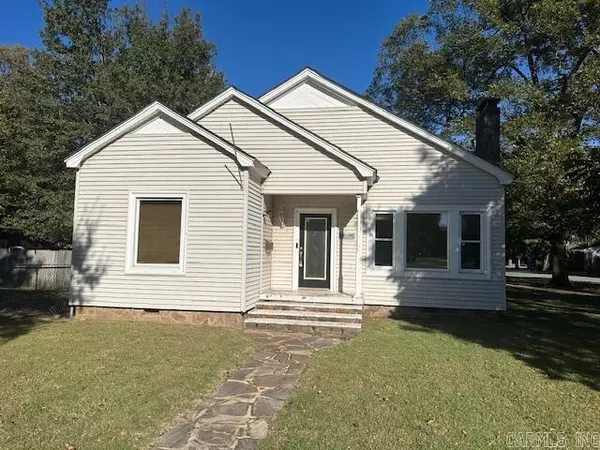 323 SE 5th Street, England, AR 72046